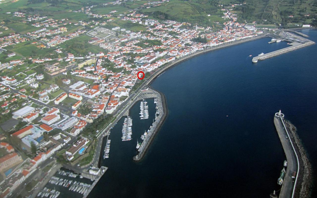 Avenida - Al 1798 Horta (Azores)